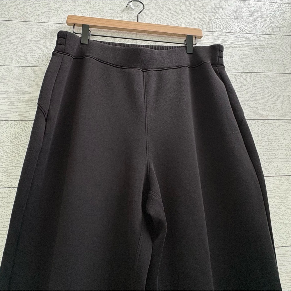 SPANX AirEssentials Slim Straight Pant, Very Black, Size Large - Picture 7 of 10